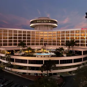 Airport Marriott Отель